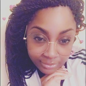 Meet your Posher, Ciara